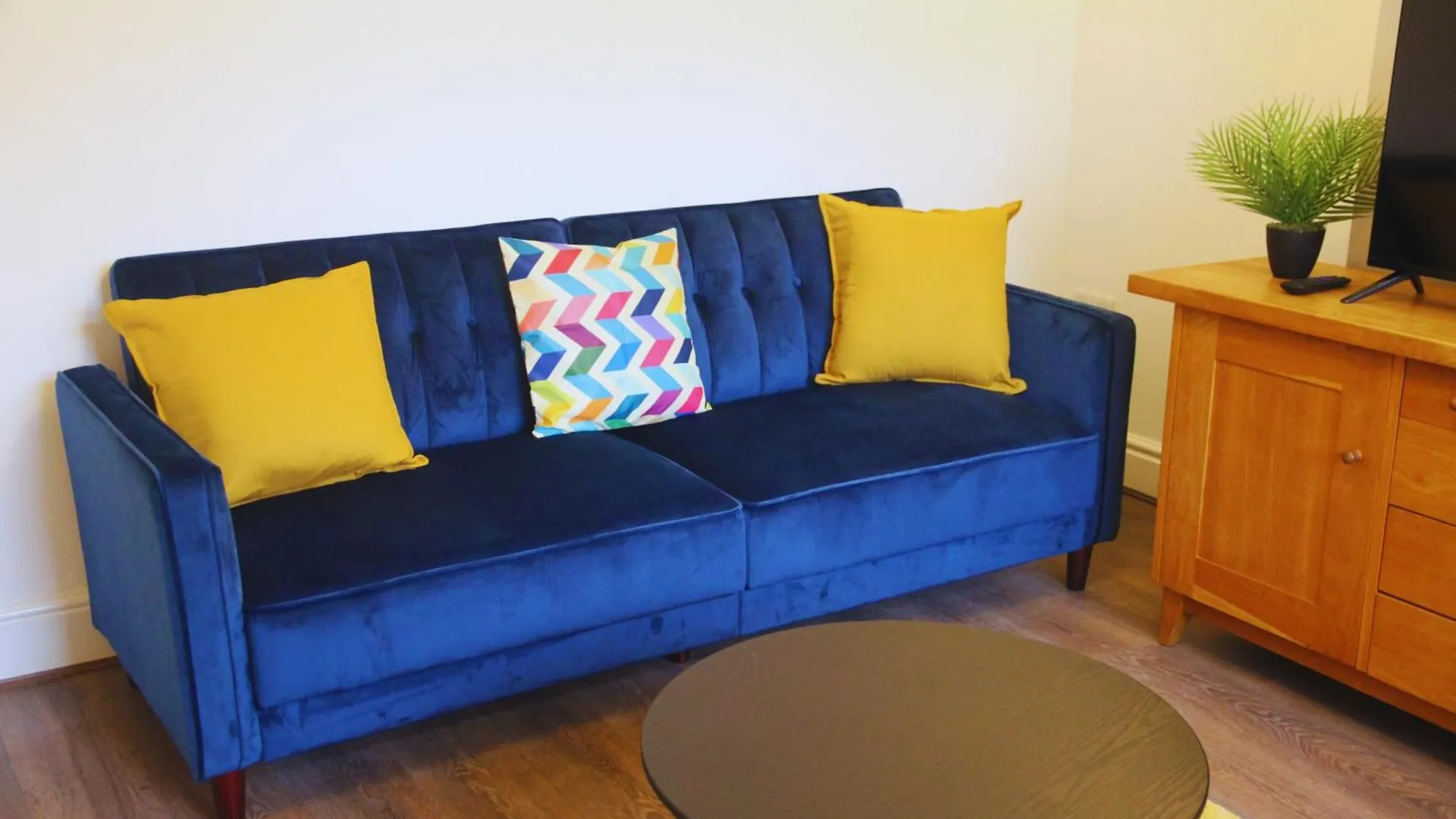 4Br House, Ideal For Contractors, Near City Centre Nottingham 0*,  United Kingdom