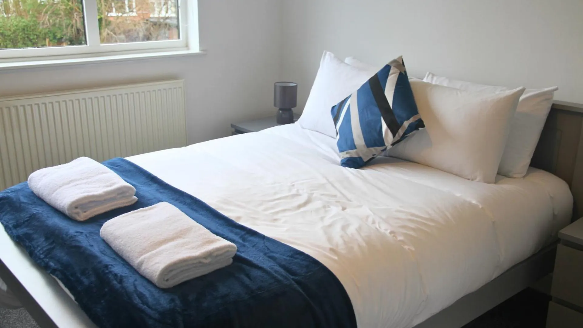 4Br House, Ideal For Contractors, Near City Centre Nottingham