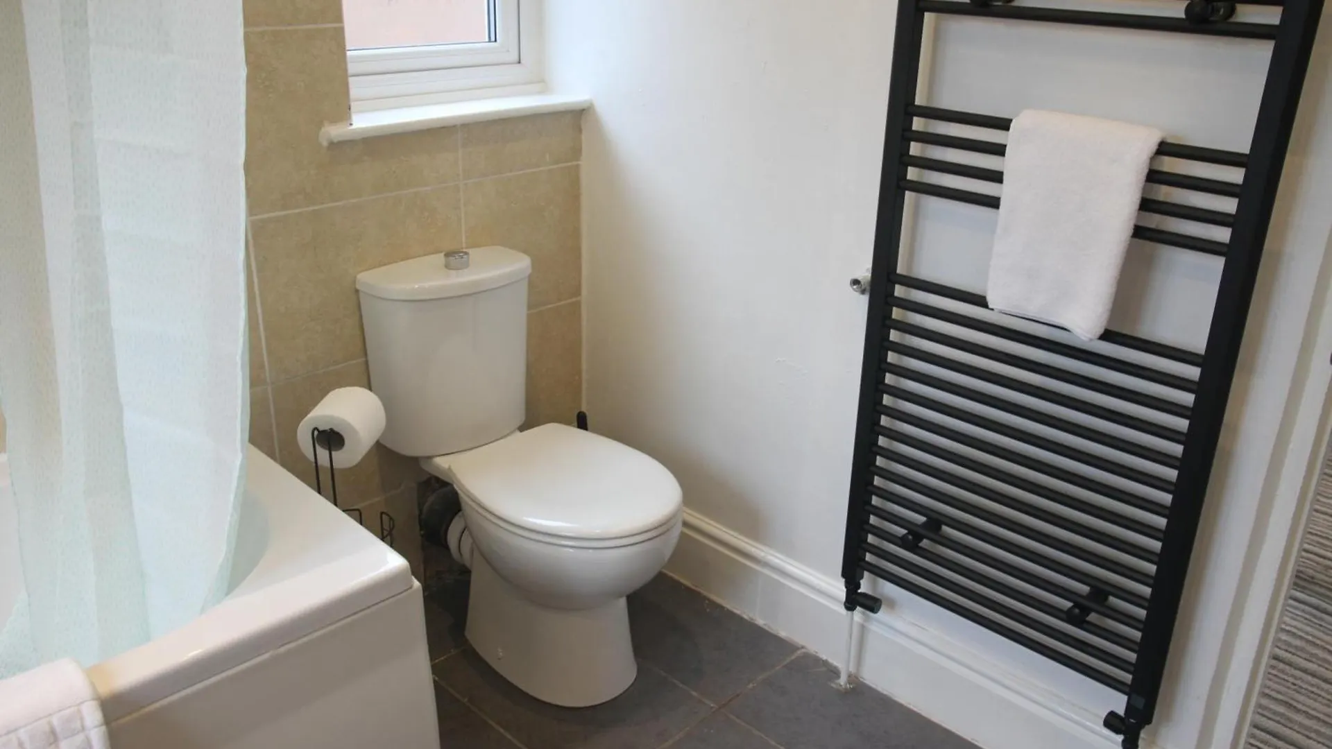 4Br House, Ideal For Contractors, Near City Centre Nottingham United Kingdom
