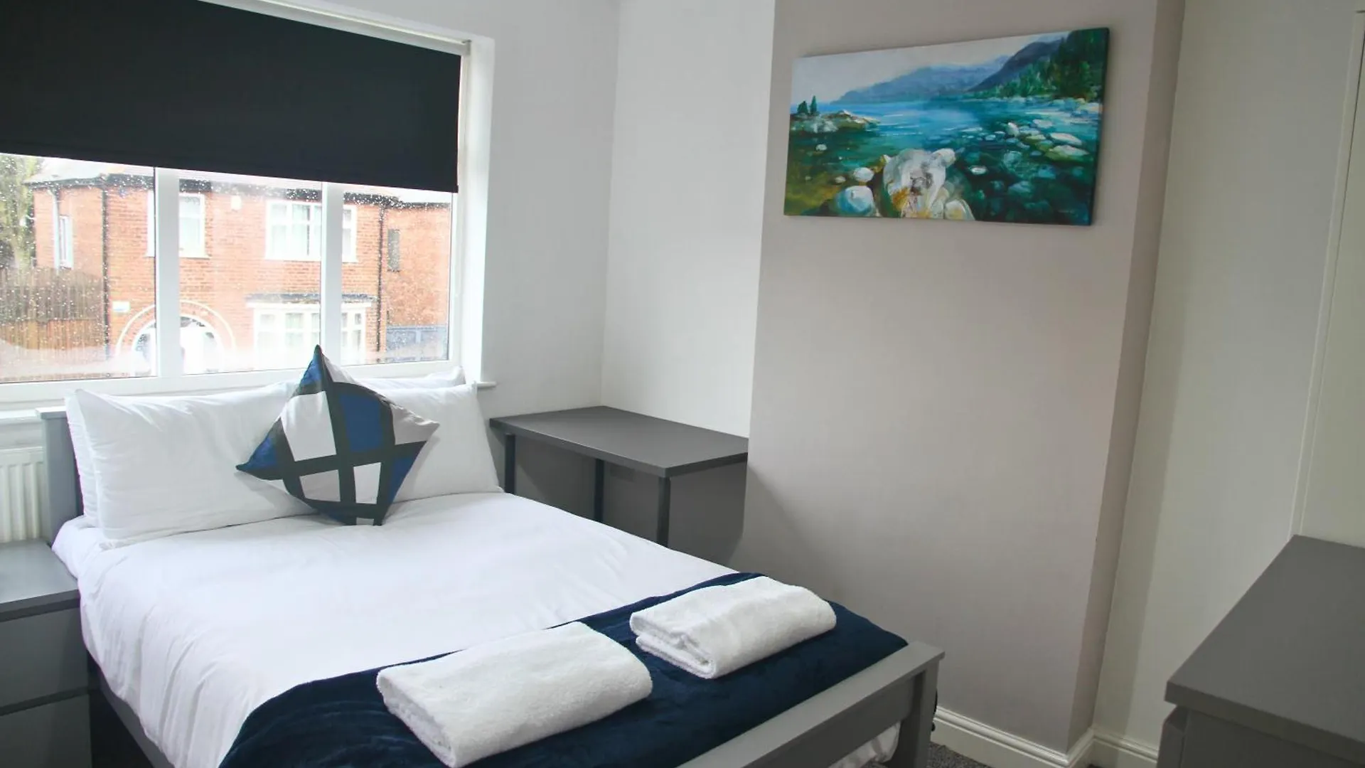 4Br House, Ideal For Contractors, Near City Centre Nottingham