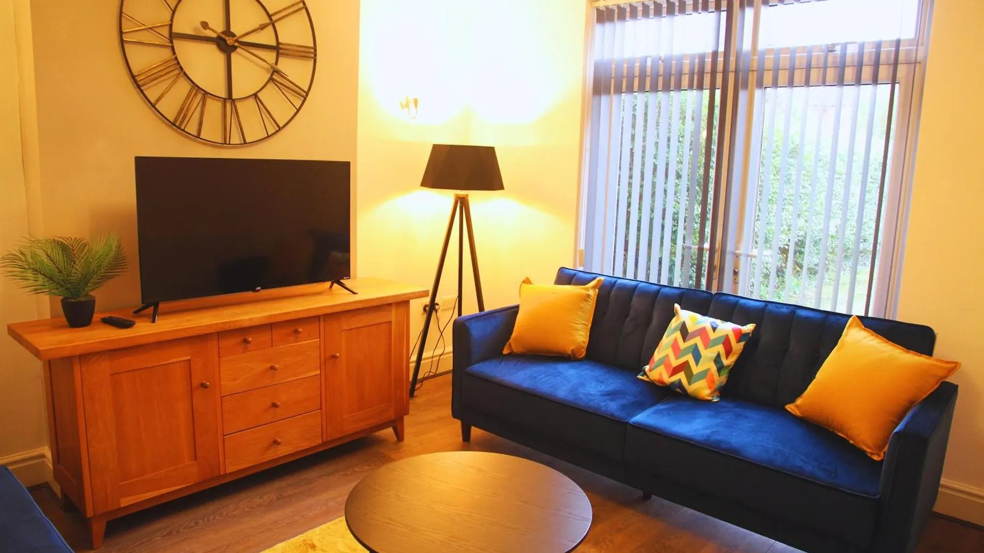 Сasa de vacaciones 4Br House, Ideal For Contractors, Near City Centre Nottingham